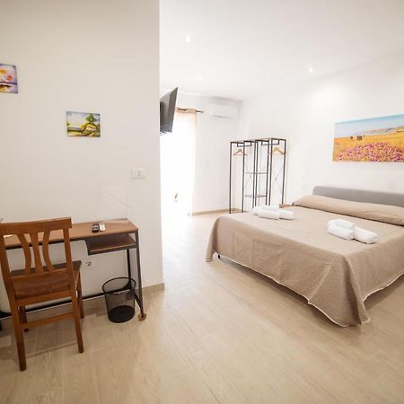 B&B Belvedere Ischitella Bagian luar foto
