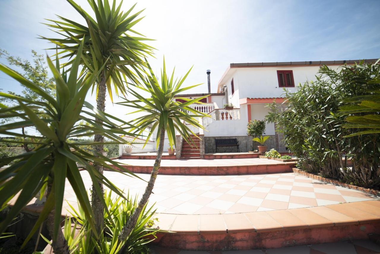 B&B Belvedere Ischitella Bagian luar foto