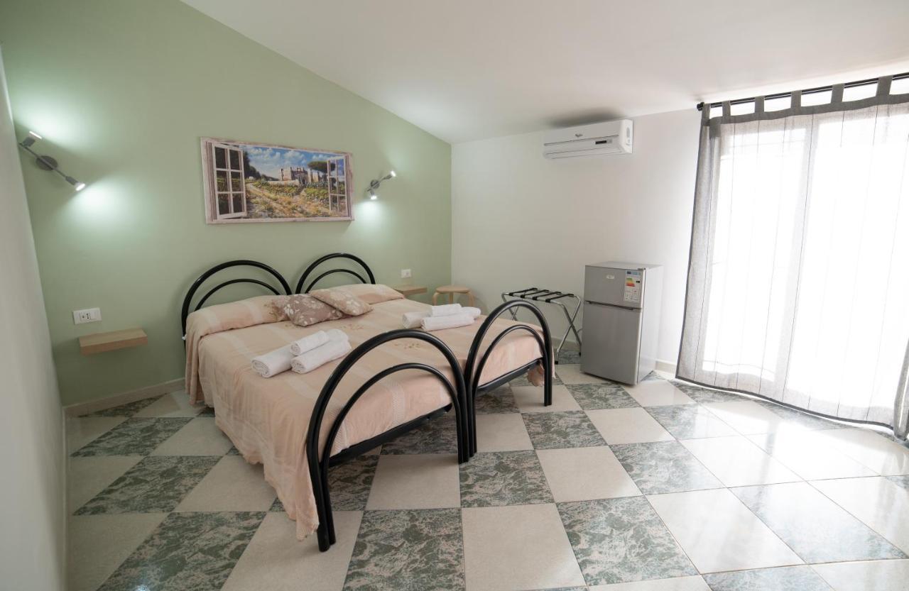 B&B Belvedere Ischitella Bagian luar foto