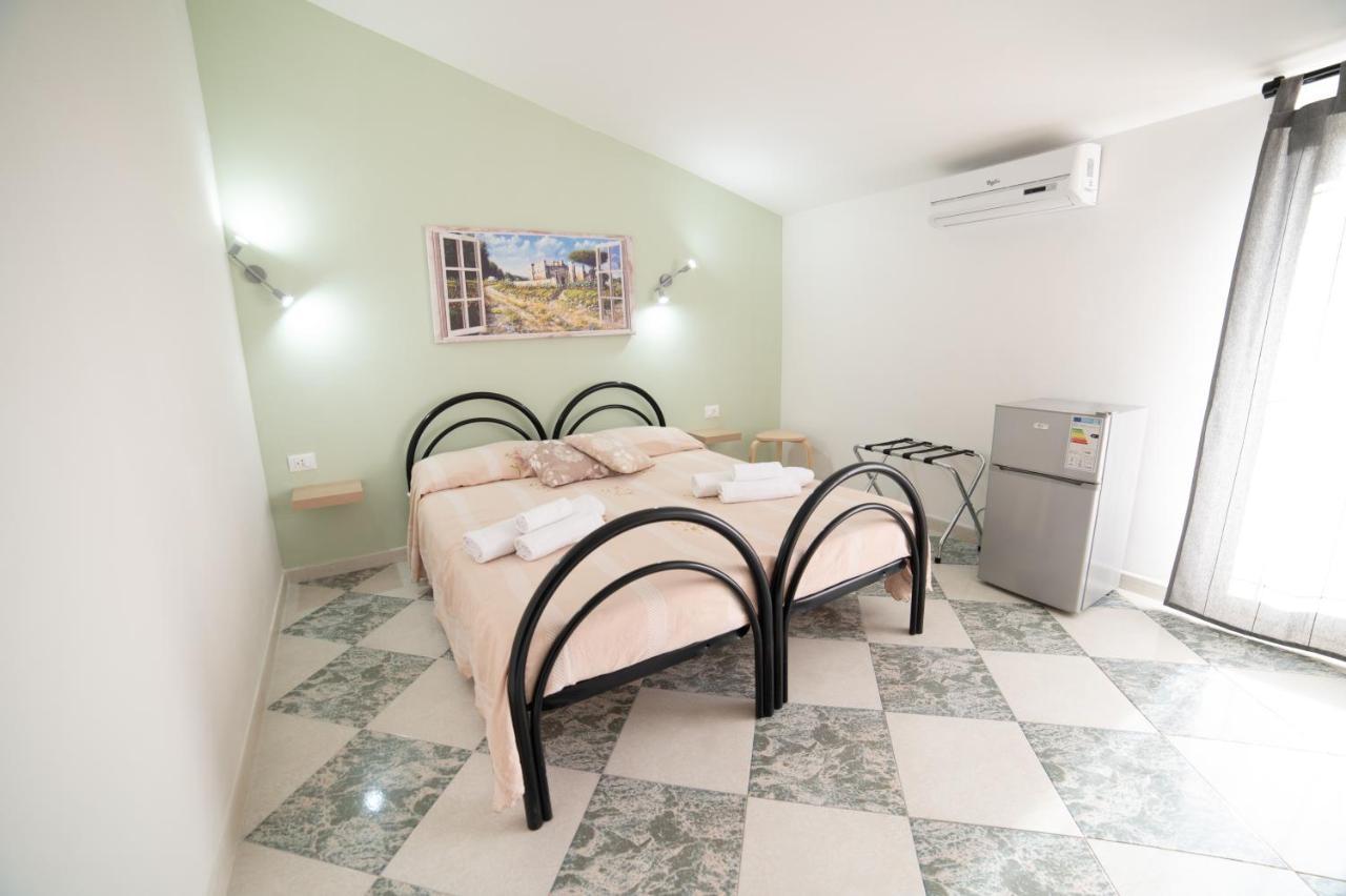 B&B Belvedere Ischitella Bagian luar foto