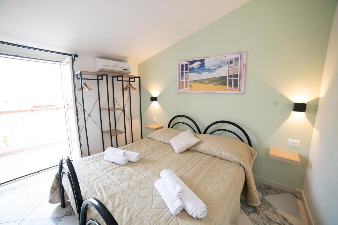 B&B Belvedere Ischitella Bagian luar foto